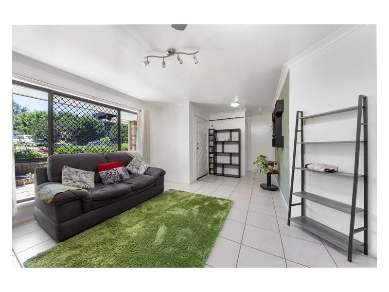 4 Fernlea Street, Burnside QLD 4560