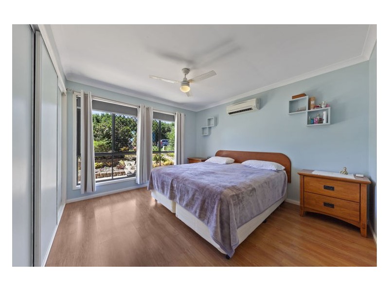 4 Fernlea Street, Burnside QLD 4560