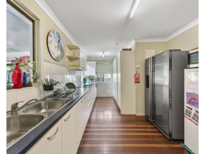 6 Doolan Street, Nambour QLD 4560