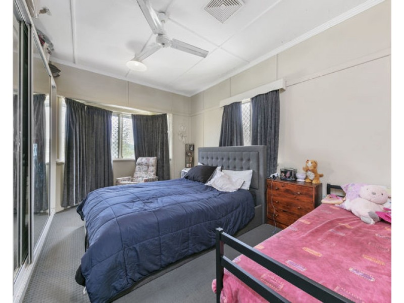 6 Doolan Street, Nambour QLD 4560