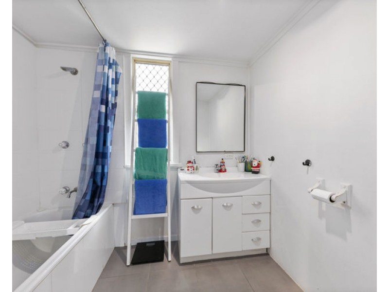 6 Doolan Street, Nambour QLD 4560