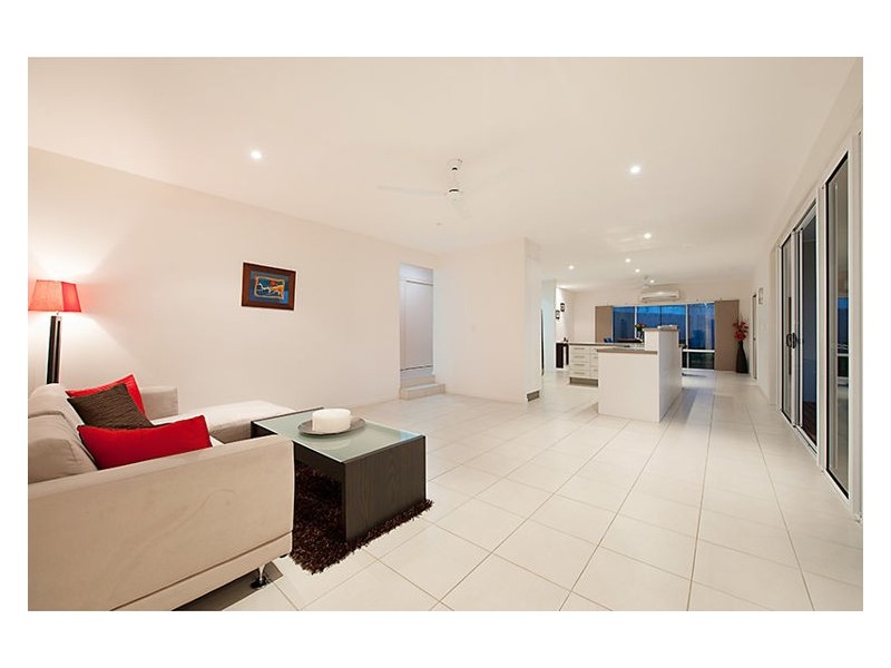 56 Petigrain Avenue, Palmwoods QLD 4555
