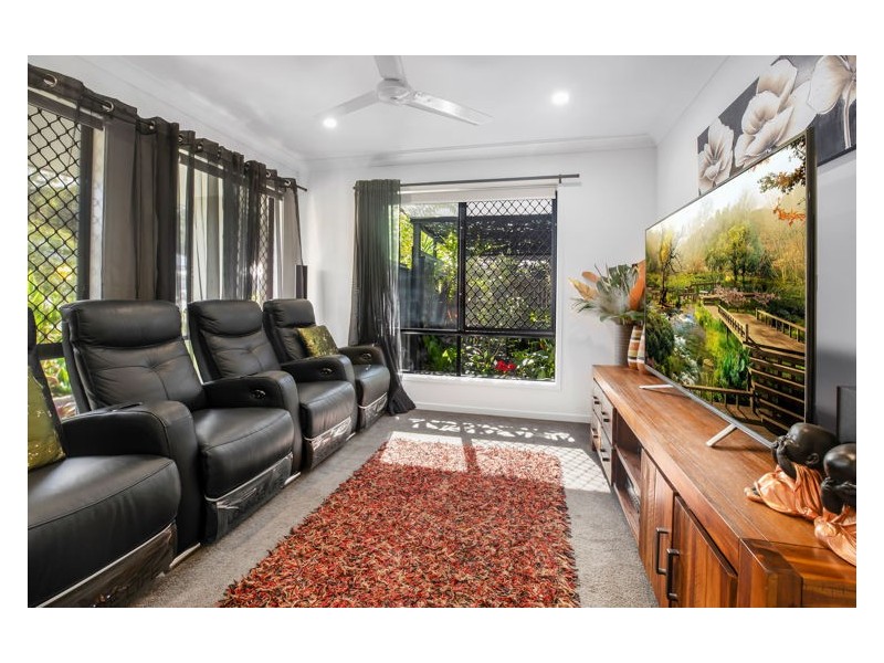 16 Reo Place, Yandina QLD 4561