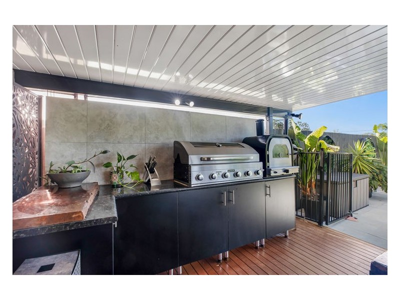 16 Reo Place, Yandina QLD 4561