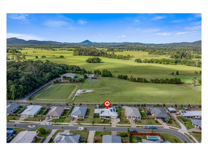 16 Reo Place, Yandina QLD 4561