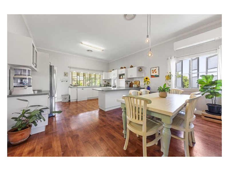 12 Pine Grove Road, Woombye QLD 4559