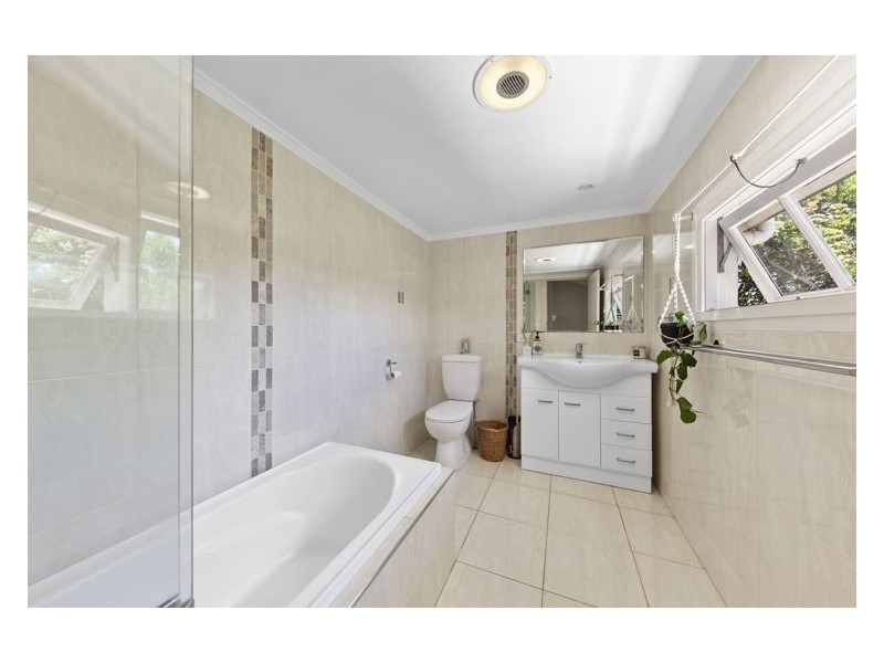 12 Pine Grove Road, Woombye QLD 4559