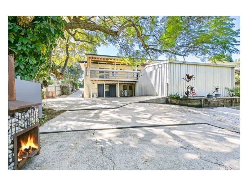 17 Mount Pleasant Road, Nambour QLD 4560