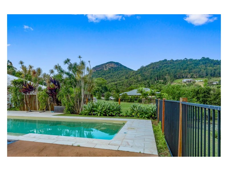 11 Belvedere Place, Maroochy River QLD 4561