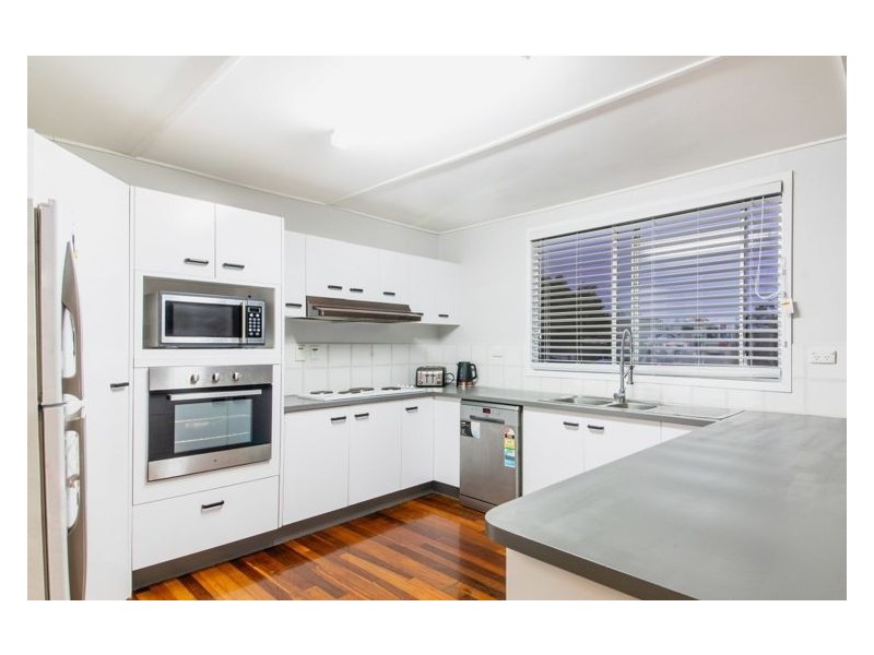 5 Loparo Court, Nambour QLD 4560