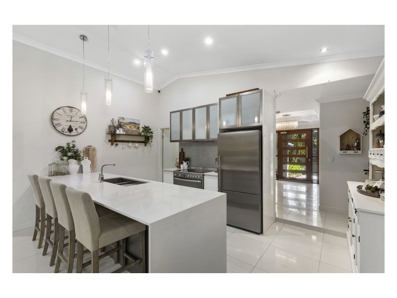 17 Mountain Ash Drive, Mountain Creek QLD 4557
