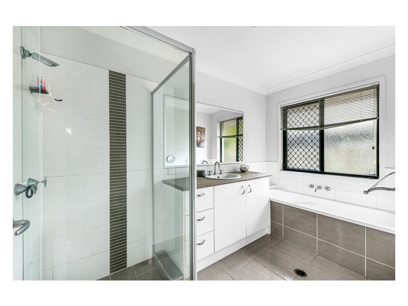 1 Dream Court, Nambour QLD 4560