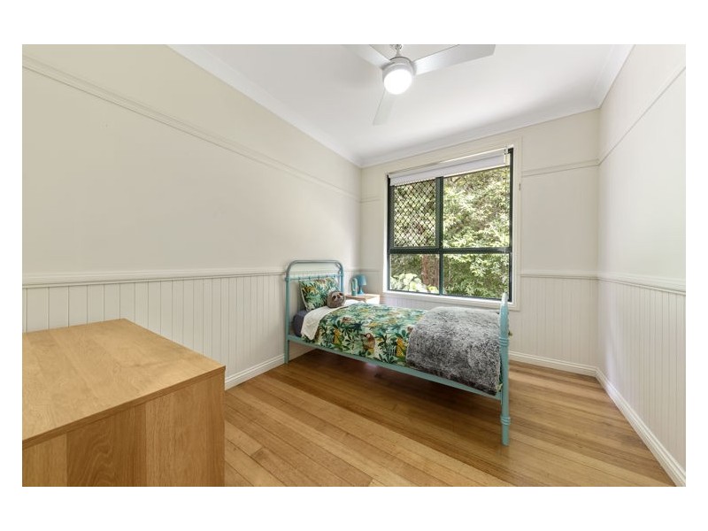 242 Diamond Valley Road, Diamond Valley QLD 4553