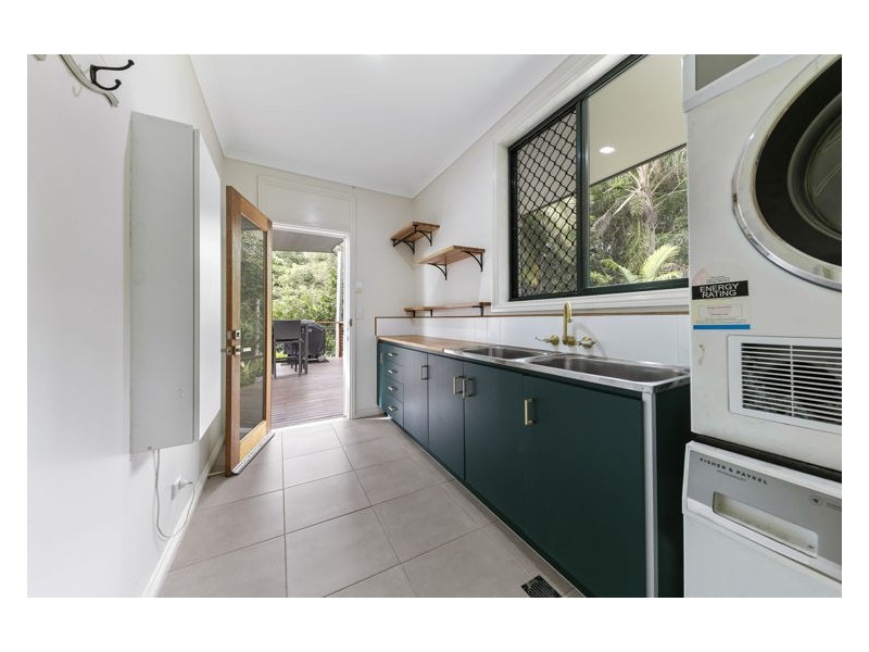 242 Diamond Valley Road, Diamond Valley QLD 4553