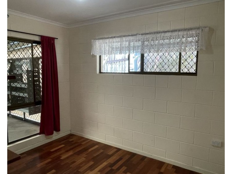 18 Thomas Crescent, Nambour QLD 4560