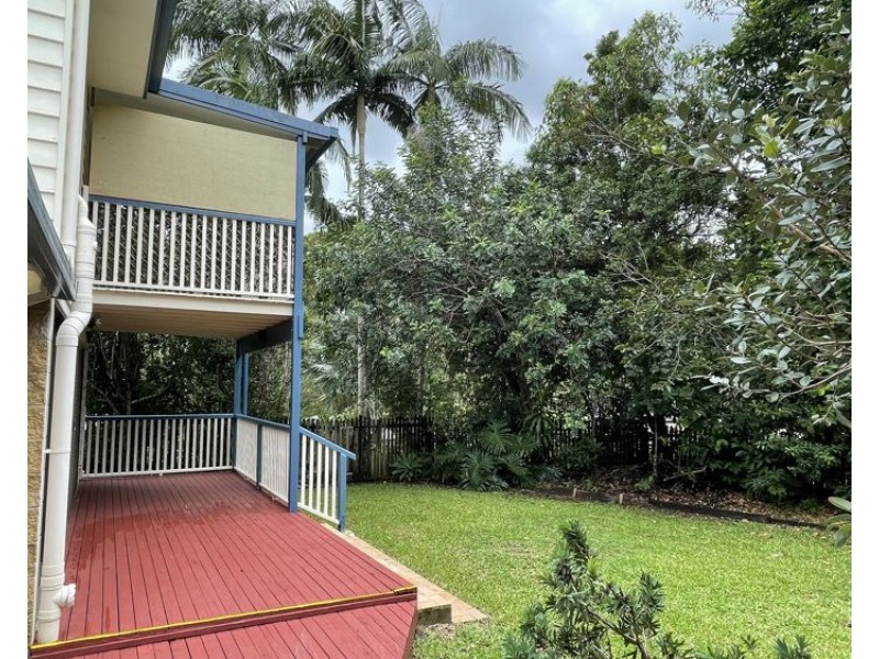 18 Thomas Crescent, Nambour QLD 4560