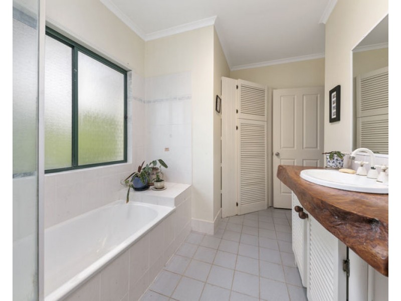 49 Spring Myrtle Avenue, Nambour QLD 4560