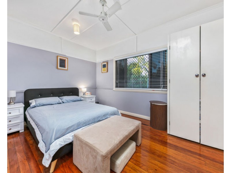 37 Oxleigh Crescent, Nambour QLD 4560