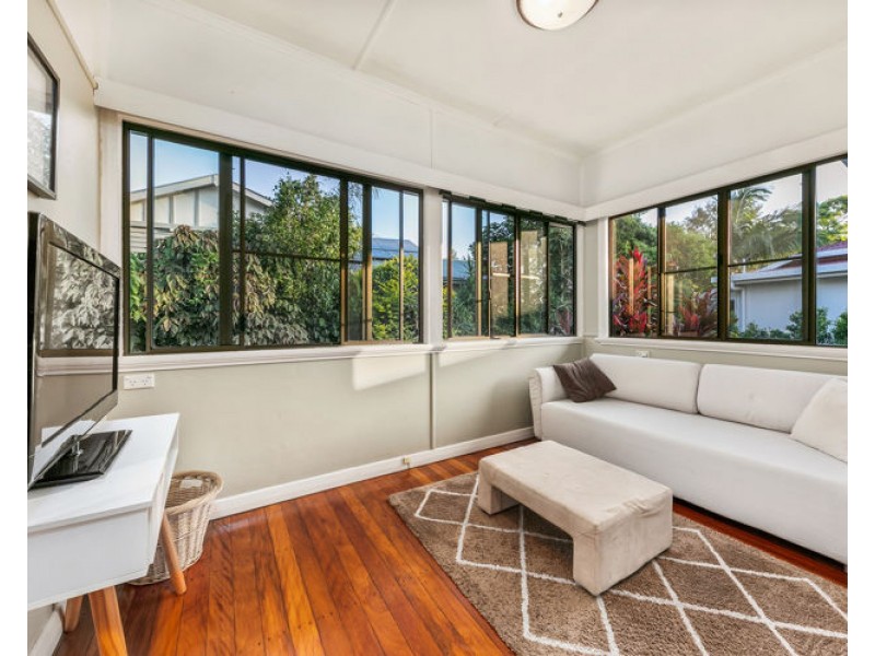 37 Oxleigh Crescent, Nambour QLD 4560