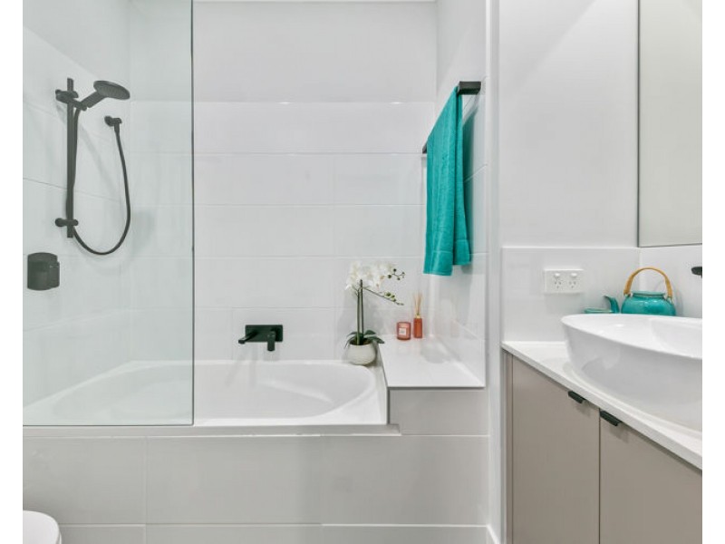 Unit 1 37 Fairmeadow Road, Nambour QLD 4560