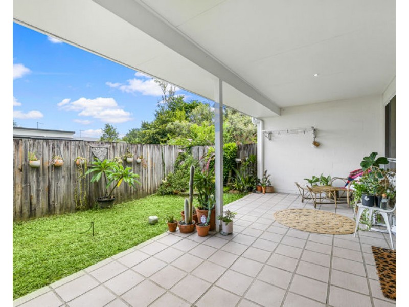 2/1 Pine Street, Nambour QLD 4560