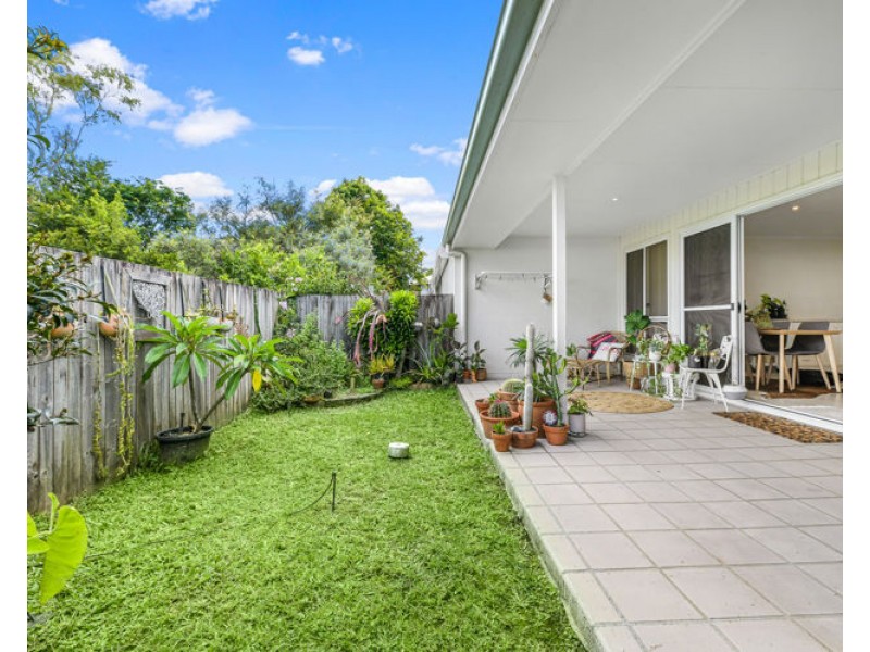2/1 Pine Street, Nambour QLD 4560