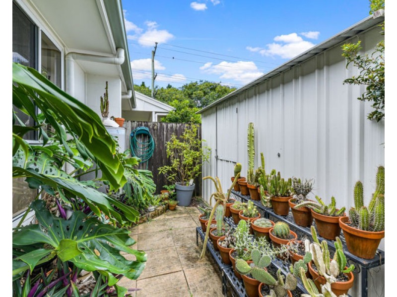 2/1 Pine Street, Nambour QLD 4560