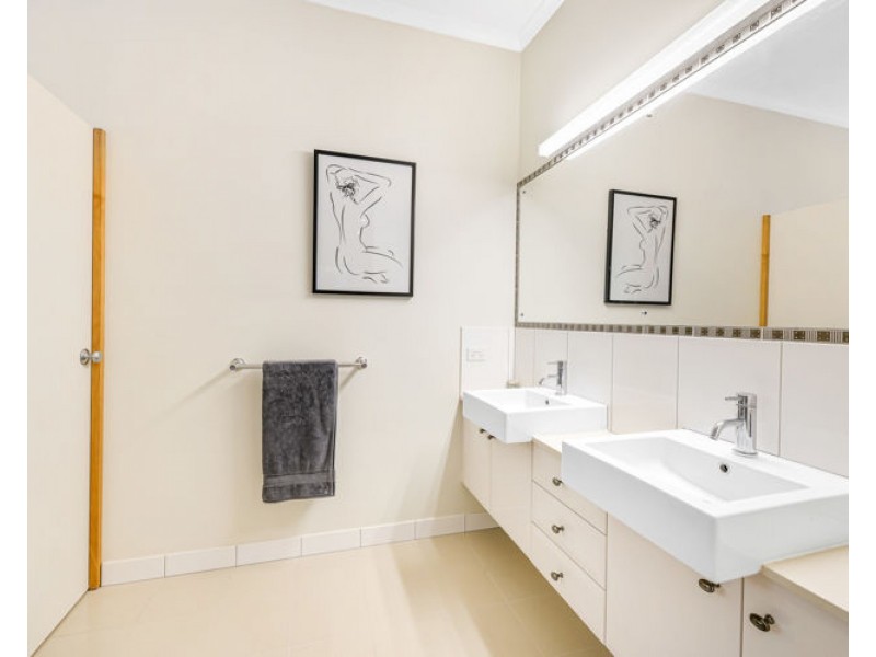 63 Lachlan Avenue, Nambour QLD 4560