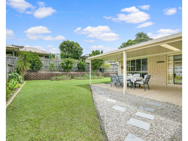 11 Robertson Drive, Burnside QLD 4560