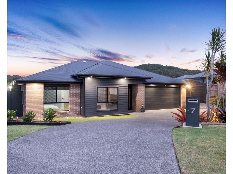 7 Cedar Place, Yandina QLD 4561