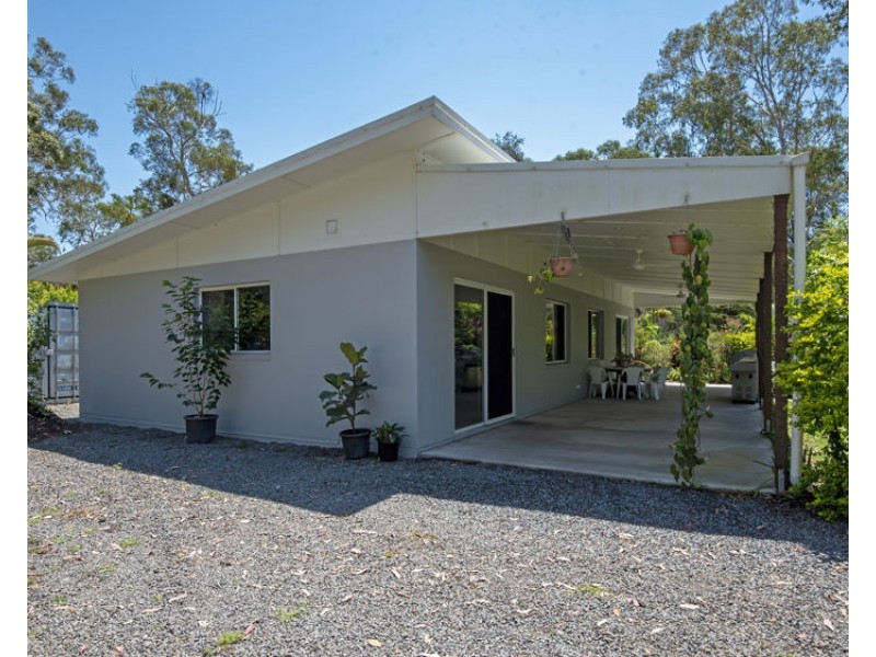 83 Edington Drive, Cooroibah QLD 4565