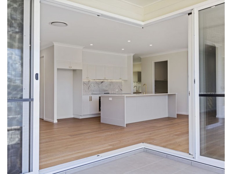 83 Edington Drive, Cooroibah QLD 4565