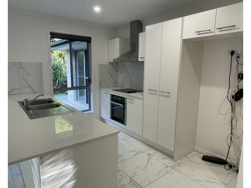 25 Coach View Drive, Ninderry QLD 4561