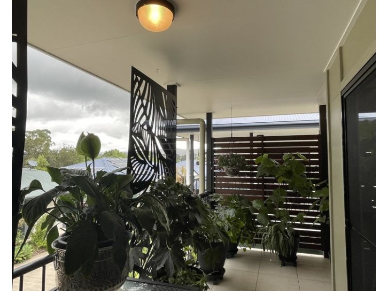 16/9A Washington Street, Nambour QLD 4560