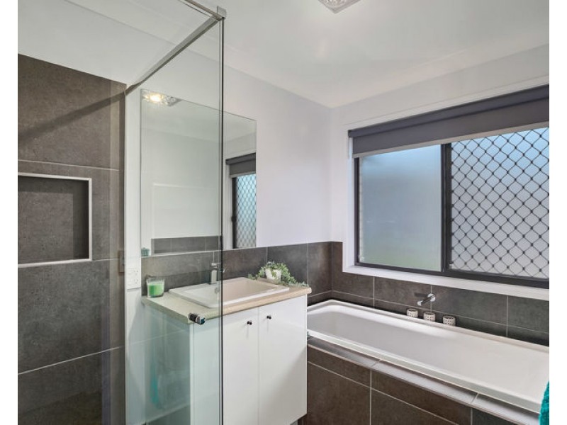 44 Paynter Park Drive, Woombye QLD 4559