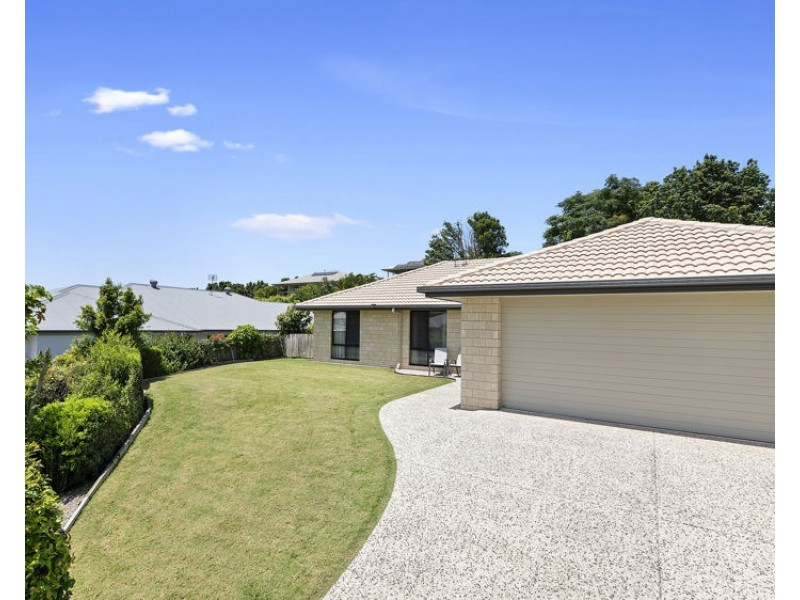 63 Robertson Drive, Burnside QLD 4560