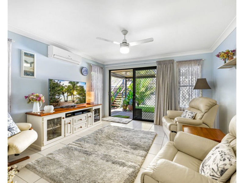 1/6 Betsy Way, Nambour QLD 4560