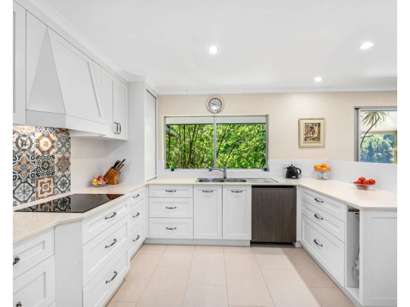 25 Panorama Drive, Nambour QLD 4560