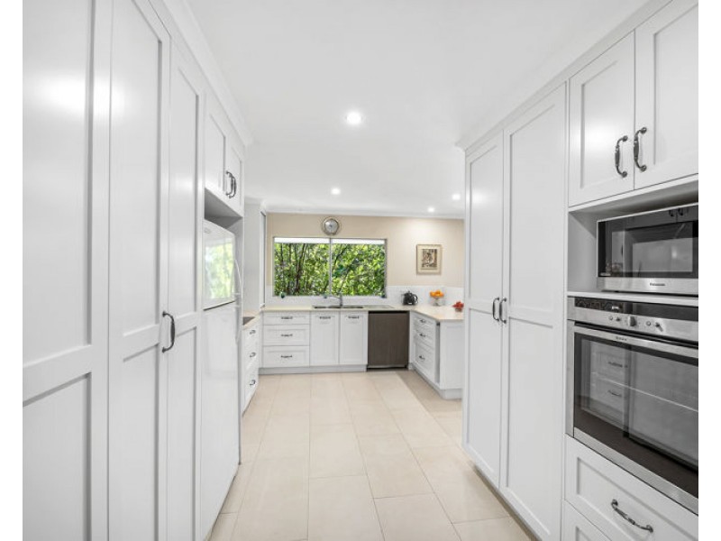 25 Panorama Drive, Nambour QLD 4560