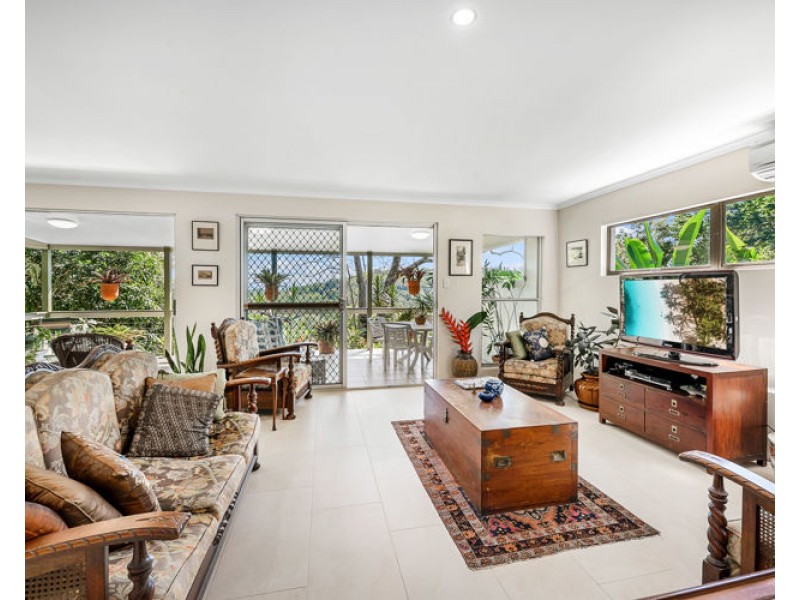 25 Panorama Drive, Nambour QLD 4560