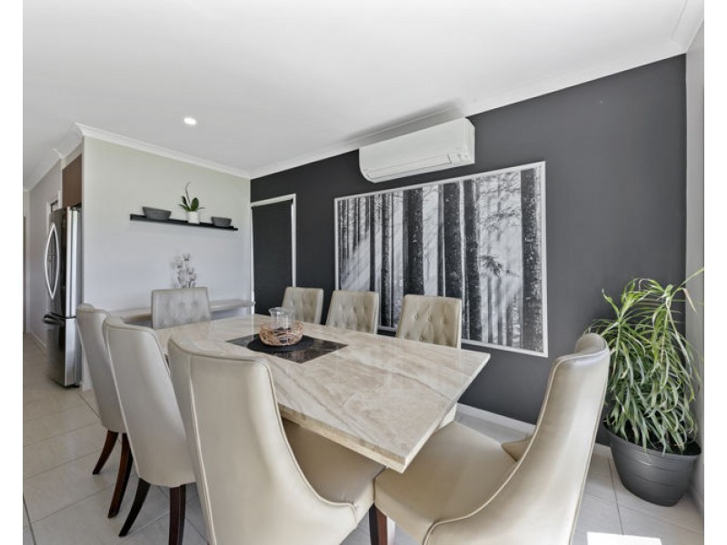 14 Reflection Court, Nambour QLD 4560