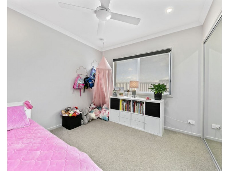 14 Reflection Court, Nambour QLD 4560