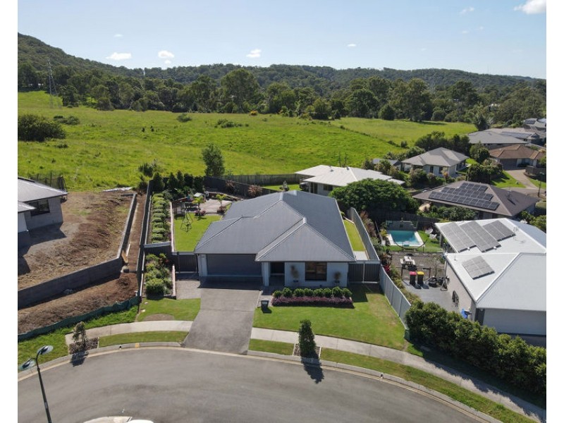 14 Reflection Court, Nambour QLD 4560