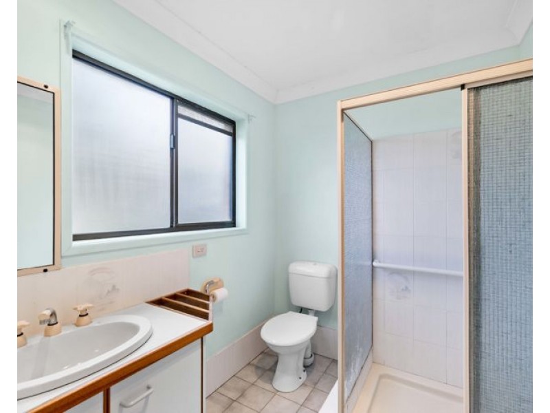 10 Kentia Street, Highworth QLD 4560