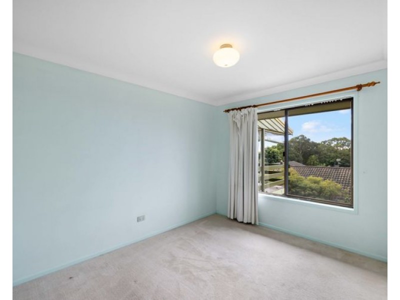 10 Kentia Street, Highworth QLD 4560