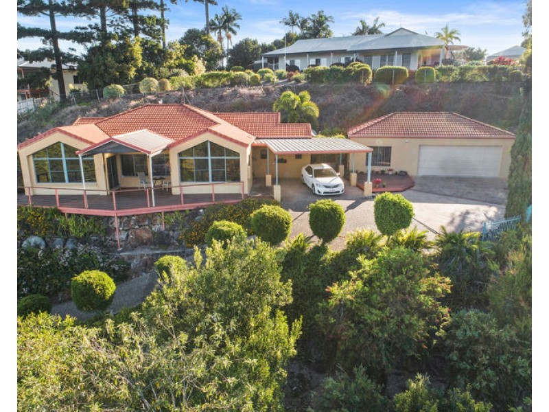 8 Pearl Parade, Nambour QLD 4560