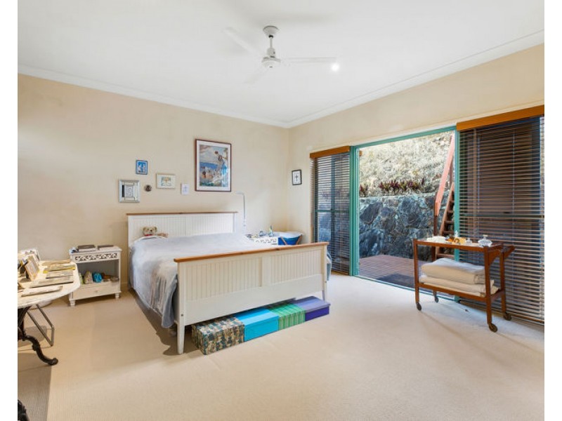 8 Pearl Parade, Nambour QLD 4560