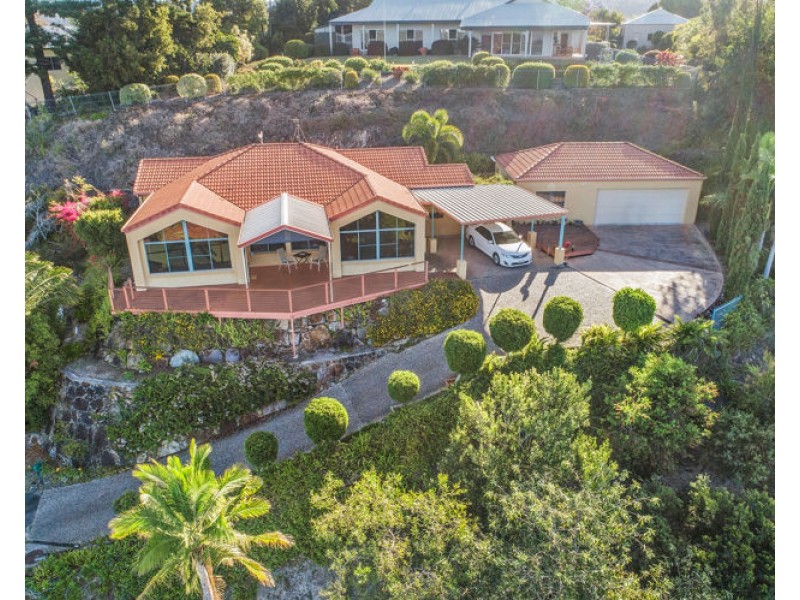 8 Pearl Parade, Nambour QLD 4560