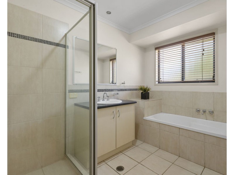 12 Turnberry Court, Nambour QLD 4560