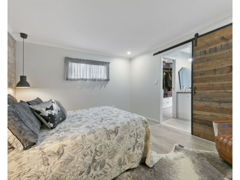 10 Kundart Street, Coes Creek QLD 4560